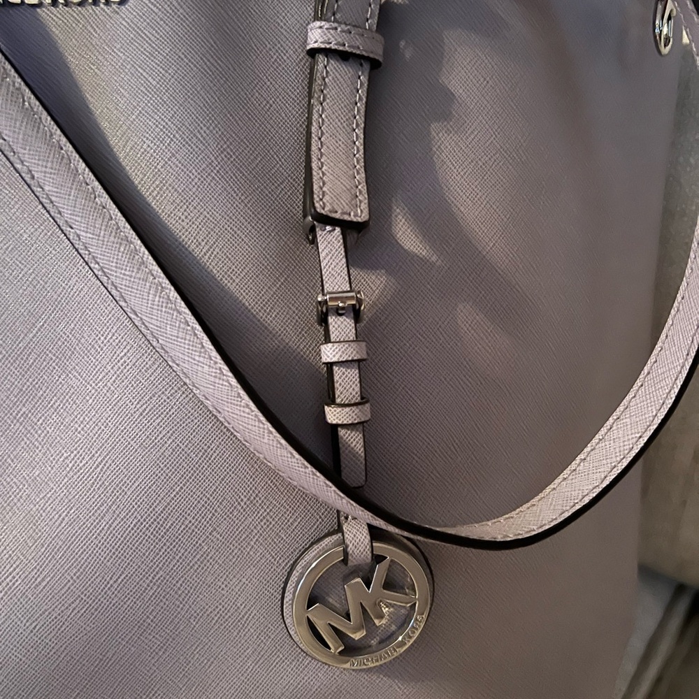 Michael Kors Lavender Tote Bag/Rare Find - Picture 3 of 10